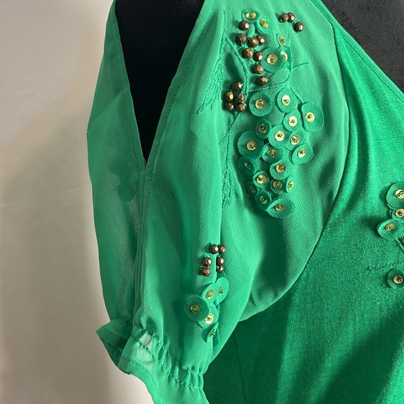 NWOT Leifnotes Kelly green cold shoulder beaded blossom top xs Nordstrom - Picture 3 of 15